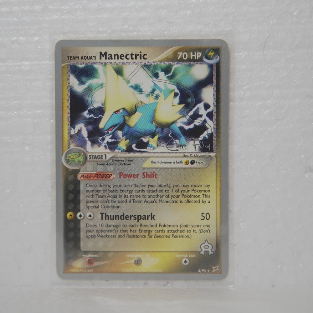 4/95 Manectric Team Aqua